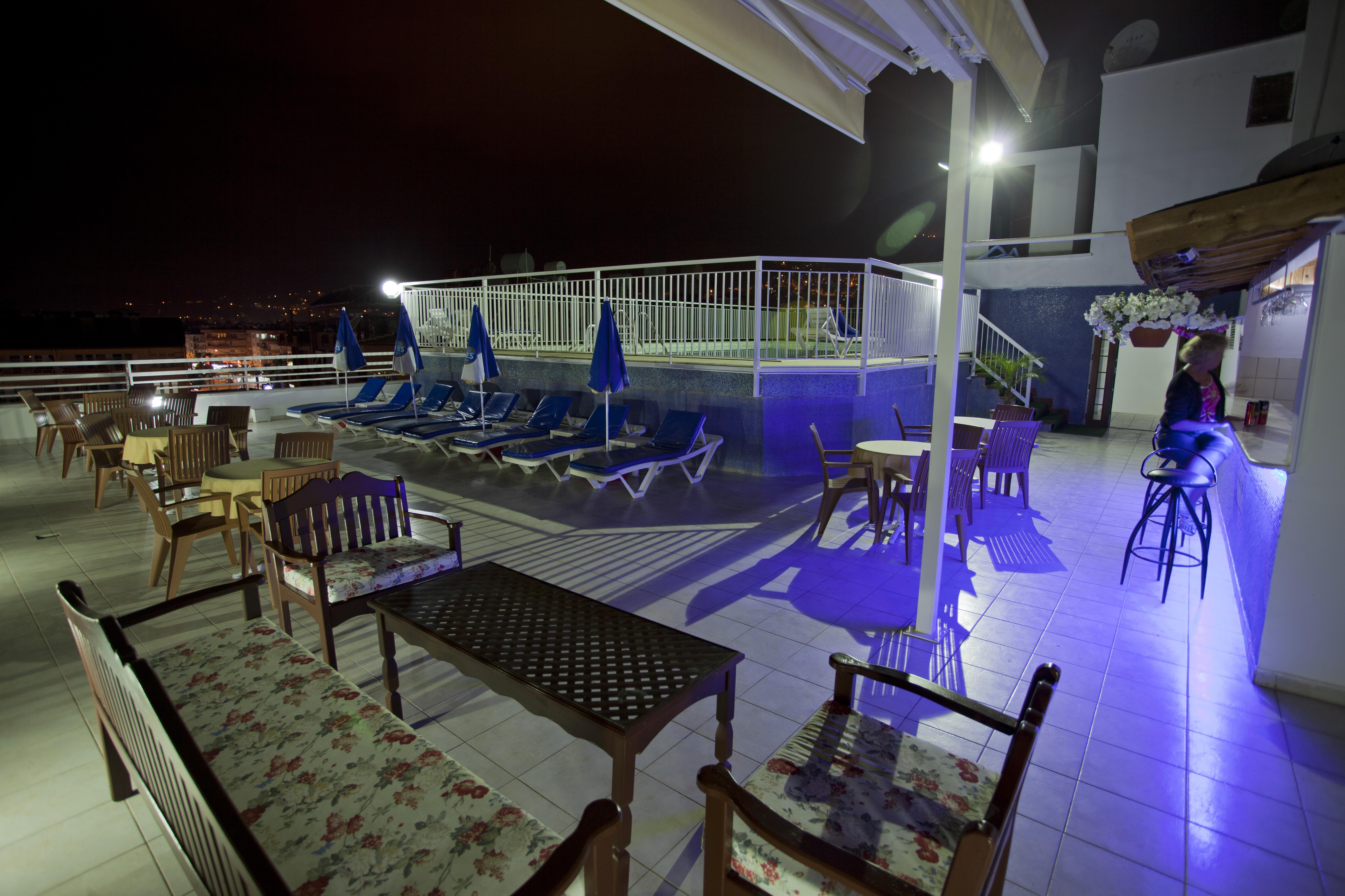 Kleopatra Aytur Apart Hotel Alanya Buitenkant foto