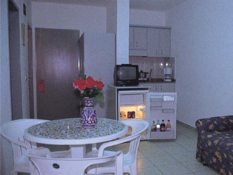 Kleopatra Aytur Apart Hotel Alanya Buitenkant foto