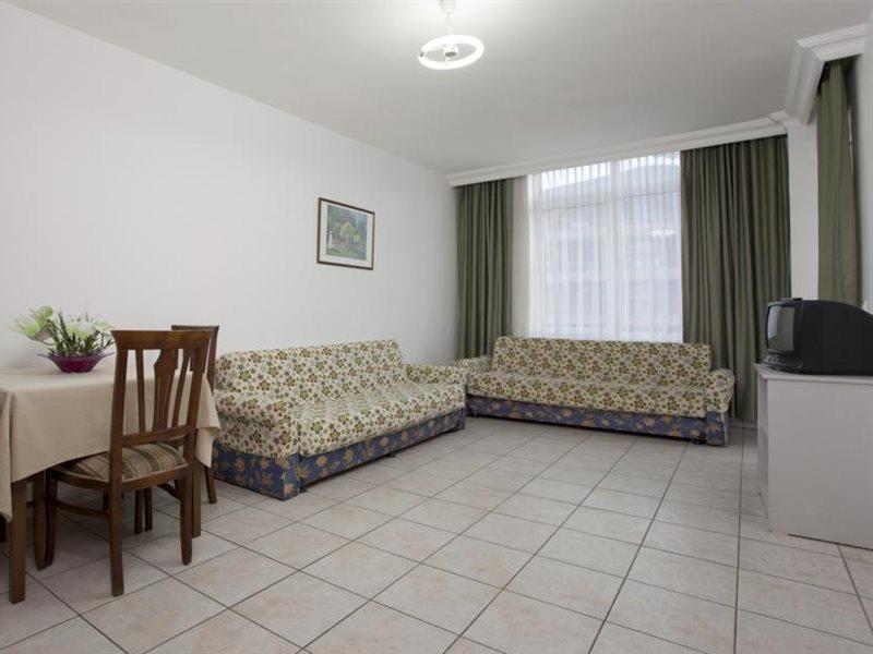 Kleopatra Aytur Apart Hotel Alanya Buitenkant foto